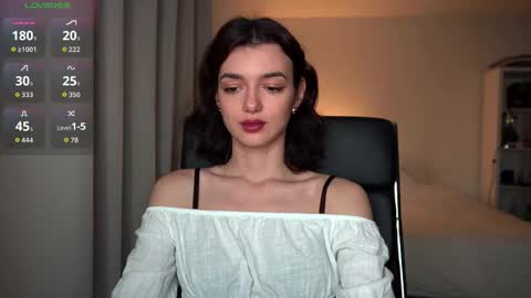 Olivia online show from 26, 11, 2025