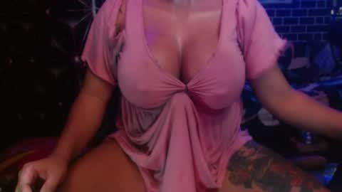  i am trixie im Your Selfsucking Mistress  online show from 22, 6, 2026