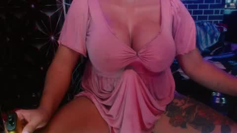 i am trixie im Your Selfsucking Mistress  online show from 7, 7, 2026