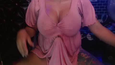  i am trixie im Your Selfsucking Mistress  online show from 9, 7, 2026