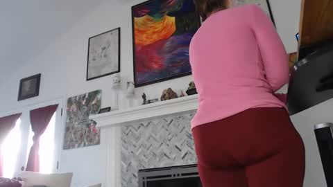 Aurora Willows online show from 1, 2, 2025