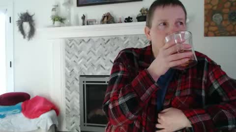 Aurora Willows online show from 22, 4, 2026