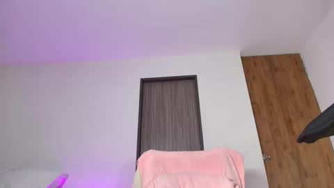 kim 04suarez online show from 13, 9, 2025