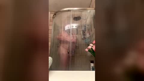 Snapshot of 12sil chatting on 8, 1, 2026 12sil online show from 8, 1, 2026