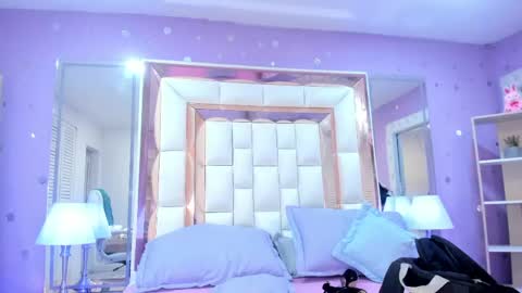 Scarlette  online show from 23, 4, 2026