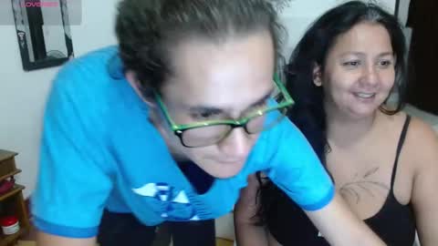 Snapshot of 18and45couple chatting on 6, 3, 2026 18and45couple online show from 6, 3, 2026