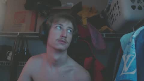 Snapshot of 18str8igcock chatting on 13, 1, 2025 18str8igcock online show from 13, 1, 2025