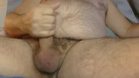 Snapshot of 1avgguy chatting on 15, 12, 2025 1AvgGuy online show from 15, 12, 2025