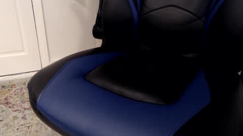 i erupt if you suck ur nipples 4 me and look at the camera while watching me online show from 30, 1, 2025