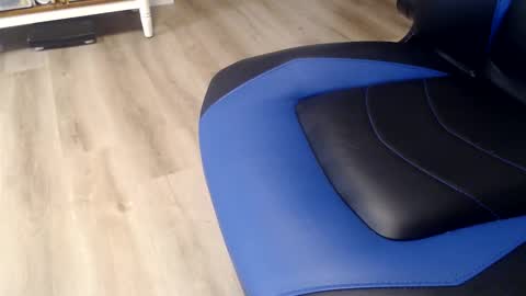 Snapshot of 1dad2plz chatting on 16, 1, 2026 i erupt if you suck ur nipples 4 me and look at the camera while watching me online show from 16, 1, 2026