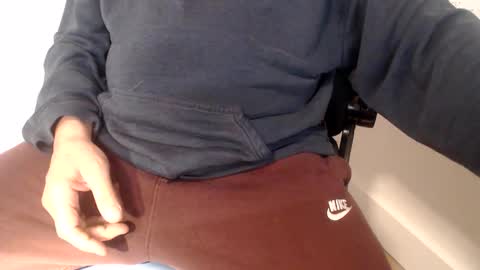 Snapshot of 1dad2plz chatting on 14, 2, 2026 i erupt if you suck ur nipples 4 me and look at the camera while watching me online show from 14, 2, 2026