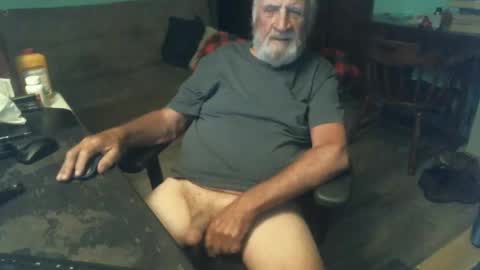 Snapshot of 1handyanddee chatting on 16, 2, 2025 1handyanddee online show from 16, 2, 2025