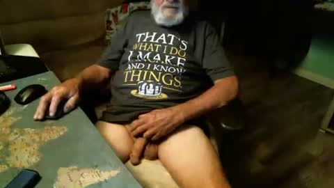 Snapshot of 1handyanddee chatting on 15, 3, 2026 1handyanddee online show from 15, 3, 2026