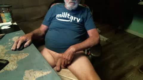 Snapshot of 1handyanddee chatting on 19, 3, 2026 1handyanddee online show from 19, 3, 2026