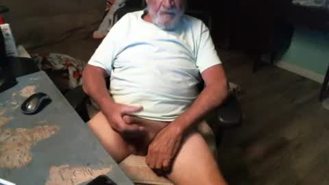 Snapshot of 1handyanddee chatting on 1, 4, 2026 1handyanddee online show from 1, 4, 2026