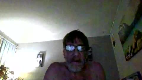 1hunglo101 online show from 2, 12, 2025