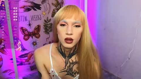 Snapshot of 1lola4ka chatting on 22, 9, 2025 Michelle online show from 22, 9, 2025