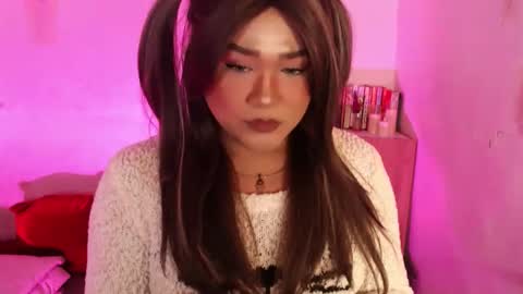 1lovelymess online show from 10, 4, 2026