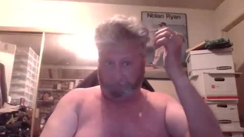 Snapshot of 1milkman2000 chatting on 5, 5, 2026 milkman online show from 5, 5, 2026