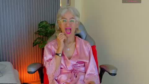 Snapshot of 1miss_monserrate chatting on 2, 7, 2026 Miss Monserrate online show from 2, 7, 2026