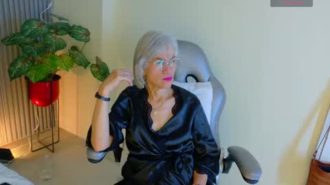 Snapshot of 1miss_monserrate chatting on 13, 7, 2026 Miss Monserrate online show from 13, 7, 2026