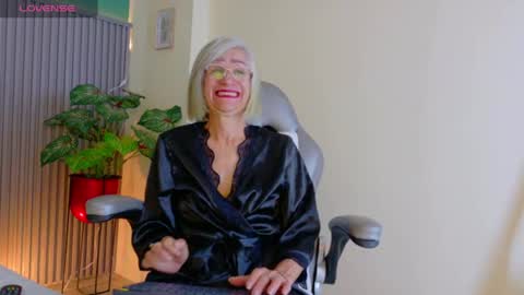 Snapshot of 1miss_monserrate chatting on 18, 7, 2026 Miss Monserrate online show from 18, 7, 2026