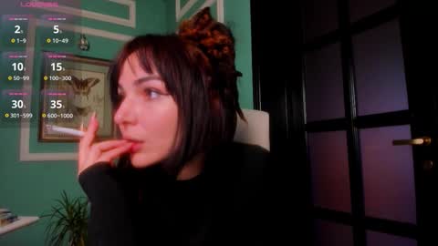 Moona  online show from 21, 12, 2025