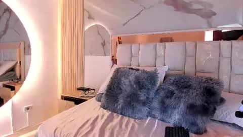 Luisa online show from 13, 6, 2026