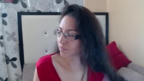 paola online show from 5, 6, 2026