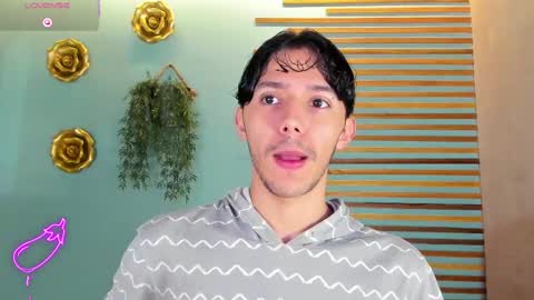 Snapshot of 1sebass chatting on 12, 10, 2025 Sebastian online show from 12, 10, 2025