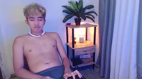 1sweetloverxx online show from 3, 5, 2026