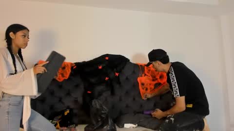 1Threestar online show from 9, 10, 2025