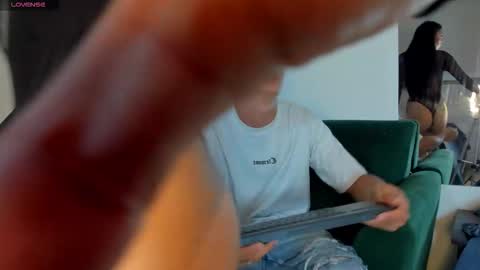 1Threestar online show from 9, 11, 2025