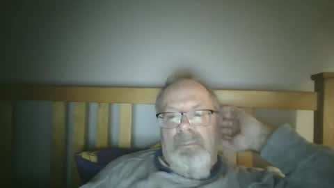 Snapshot of 2003dynawideglide chatting on 2, 12, 2024 2003dynawideglide online show from 2, 12, 2024