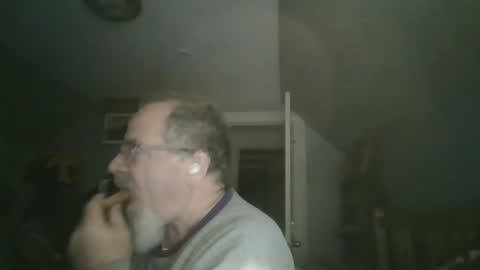 Snapshot of 2003dynawideglide chatting on 25, 1, 2025 2003dynawideglide online show from 25, 1, 2025