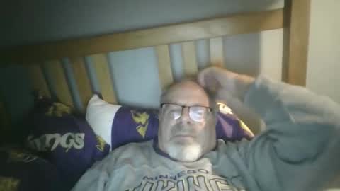 Snapshot of 2003dynawideglide chatting on 15, 11, 2025 2003dynawideglide online show from 15, 11, 2025