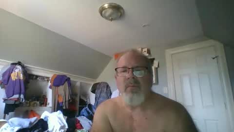 Snapshot of 2003dynawideglide chatting on 29, 11, 2025 2003dynawideglide online show from 29, 11, 2025