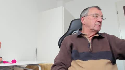 Henk online show from 12, 12, 2024