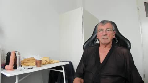 Henk online show from 21, 10, 2025