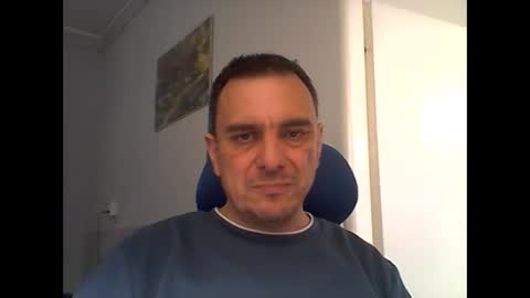 Snapshot of 2025eyesforyou chatting on 5, 4, 2026 2025eyesforyou online show from 5, 4, 2026