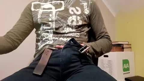 Snapshot of 22_acacia_avenue chatting on 6, 1, 2026 22_acacia_avenue online show from 6, 1, 2026