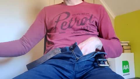 Snapshot of 22_acacia_avenue chatting on 4, 3, 2026 22_acacia_avenue online show from 4, 3, 2026