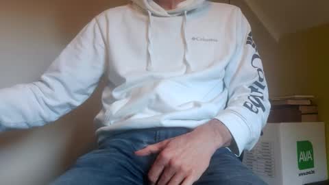 Snapshot of 22_acacia_avenue chatting on 15, 3, 2026 22_acacia_avenue online show from 15, 3, 2026