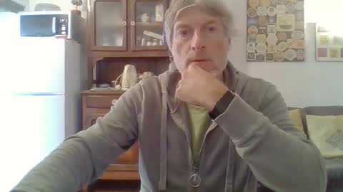 22esserre online show from 2, 10, 2025