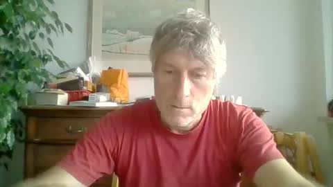 22esserre online show from 4, 10, 2025