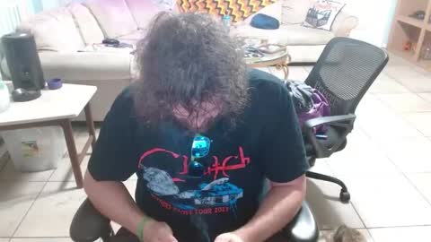 Snapshot of 2dirtyhillbillies chatting on 21, 5, 2026 ThrillBilly online show from 21, 5, 2026