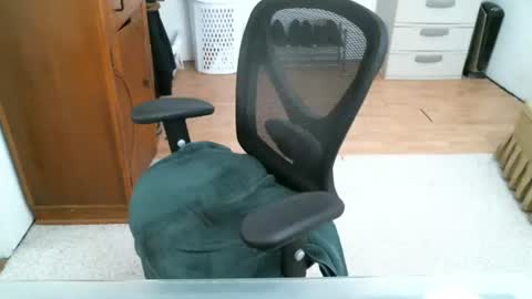 Call me SIR if you want my attention. Pup Handler  Master  Owner online show from 26, 9, 2025