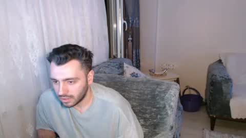 Snapshot of 2handsomeman chatting on 17, 6, 2026 Berk online show from 17, 6, 2026