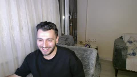 Snapshot of 2handsomeman chatting on 19, 6, 2026 Berk online show from 19, 6, 2026