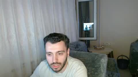 Snapshot of 2handsomeman chatting on 25, 6, 2026 Berk online show from 25, 6, 2026
